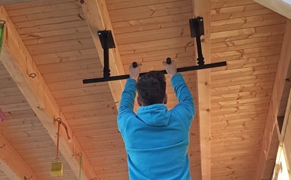 Klimmzugstange Test - 2 unterschiedliche Varianten am Prüfstand.