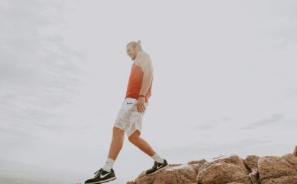 Der nächste richtige Schritt Titelbild (Foto von Emma Dau auf Unsplash)