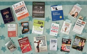 Lesen bildet. Die 10 Fitnessbücher, die ich dir in diesem Artikel vorgestellt habe, können noch mehr: Sie verändern!